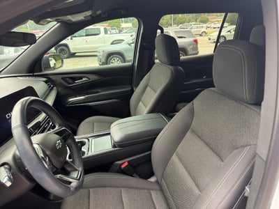 2024 Chevrolet Traverse LS