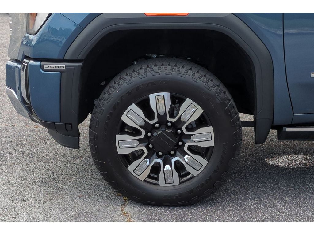 2025 GMC Sierra 2500 HD Denali