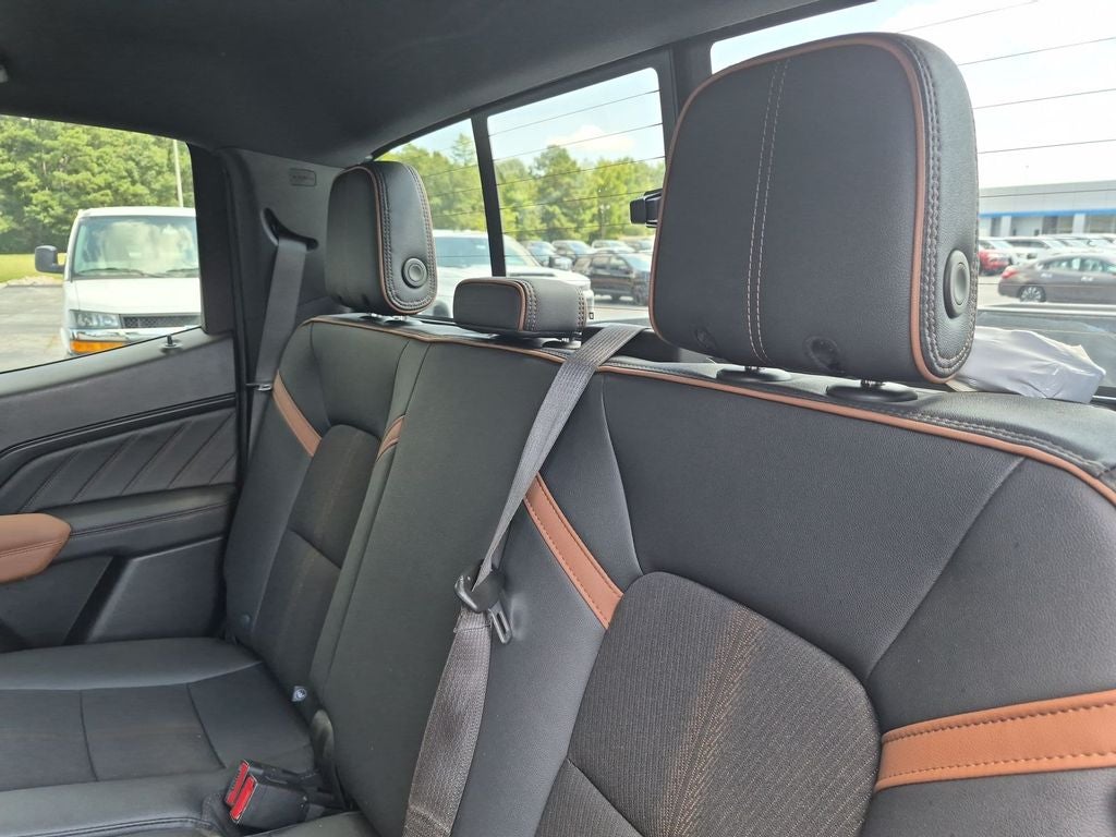 2024 GMC Canyon AT4
