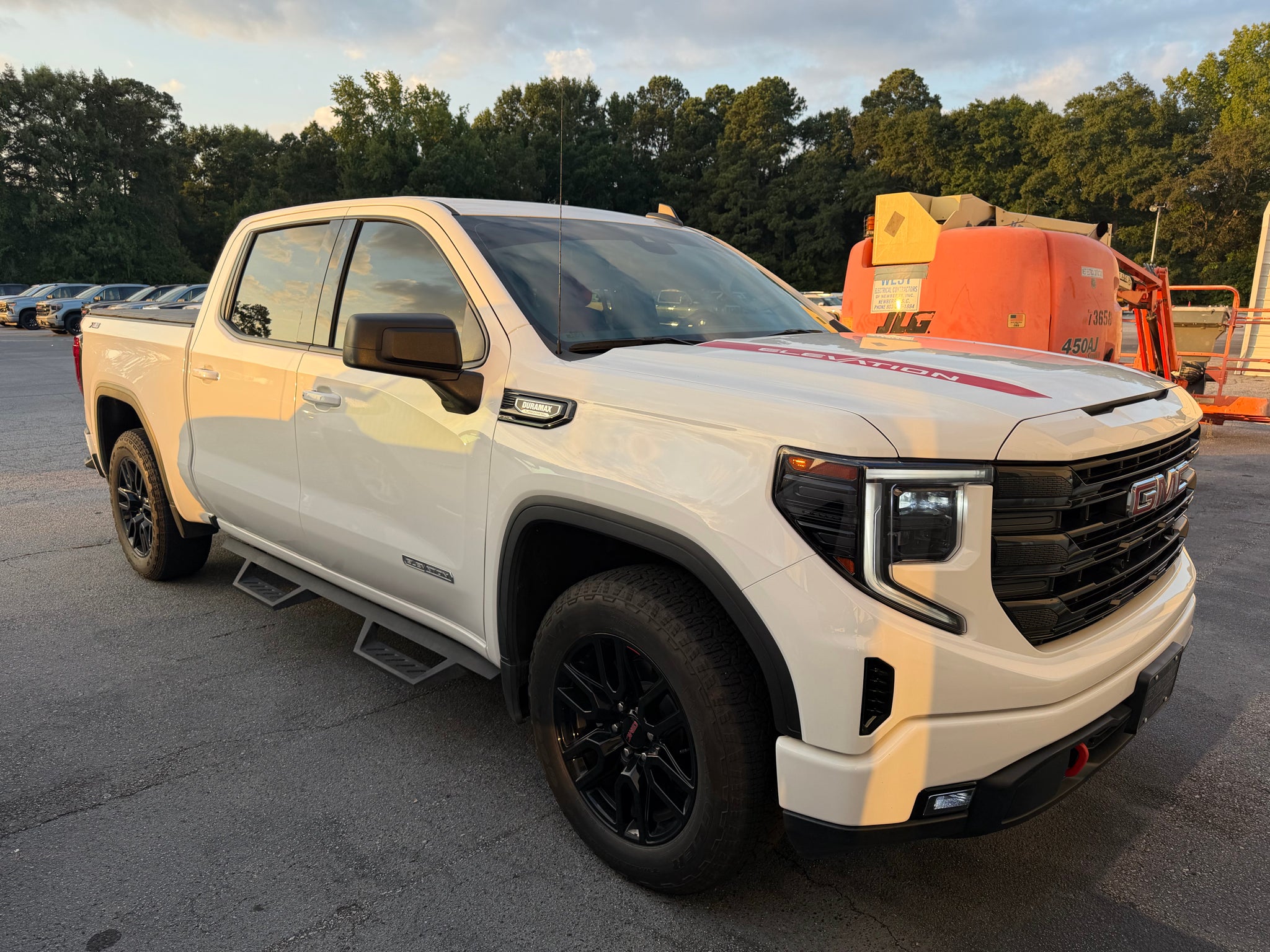 2024 GMC Sierra 1500 Elevation