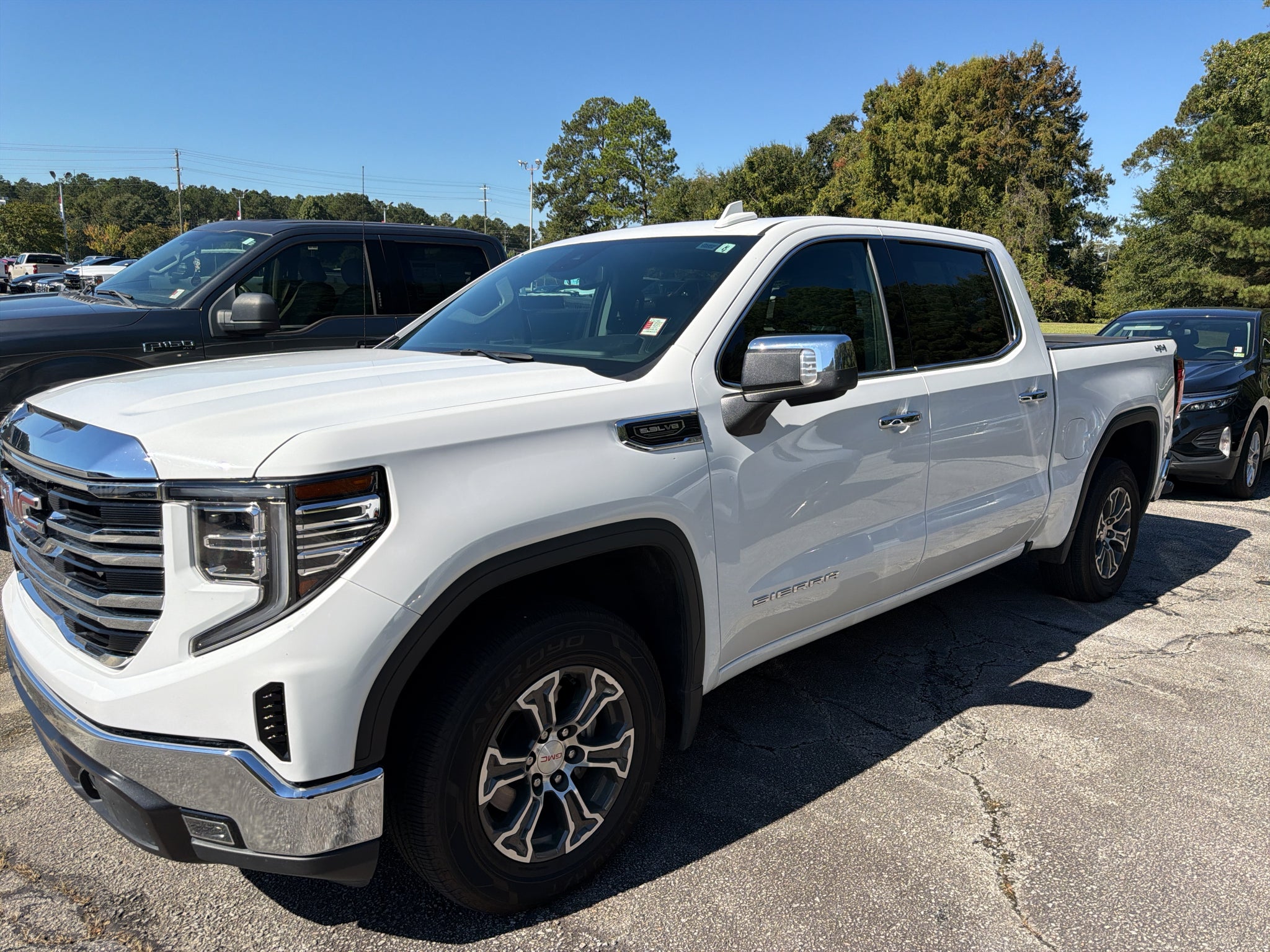 2025 GMC Sierra 1500 SLT