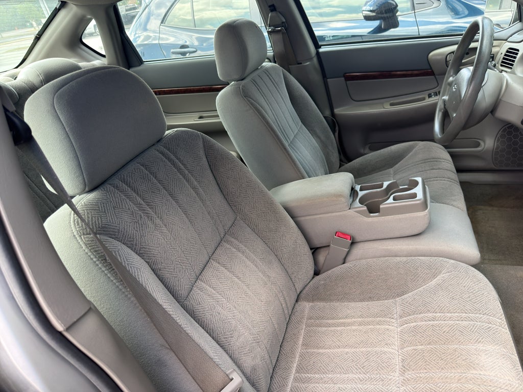 2005 Chevrolet Impala Base
