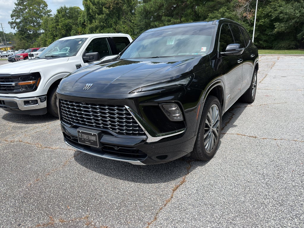 2025 Buick Enclave Avenir