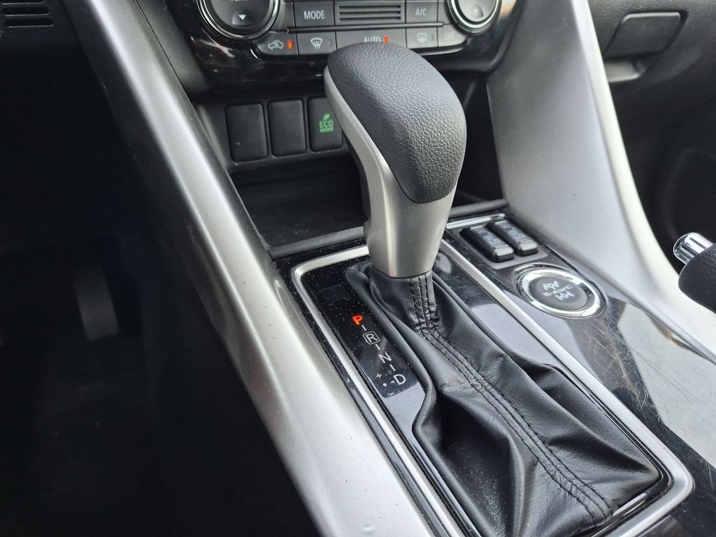 2024 Mitsubishi Eclipse Cross LE