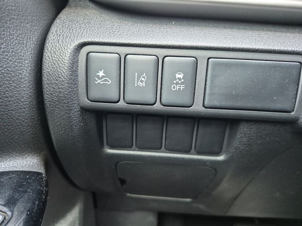 2024 Mitsubishi Eclipse Cross LE